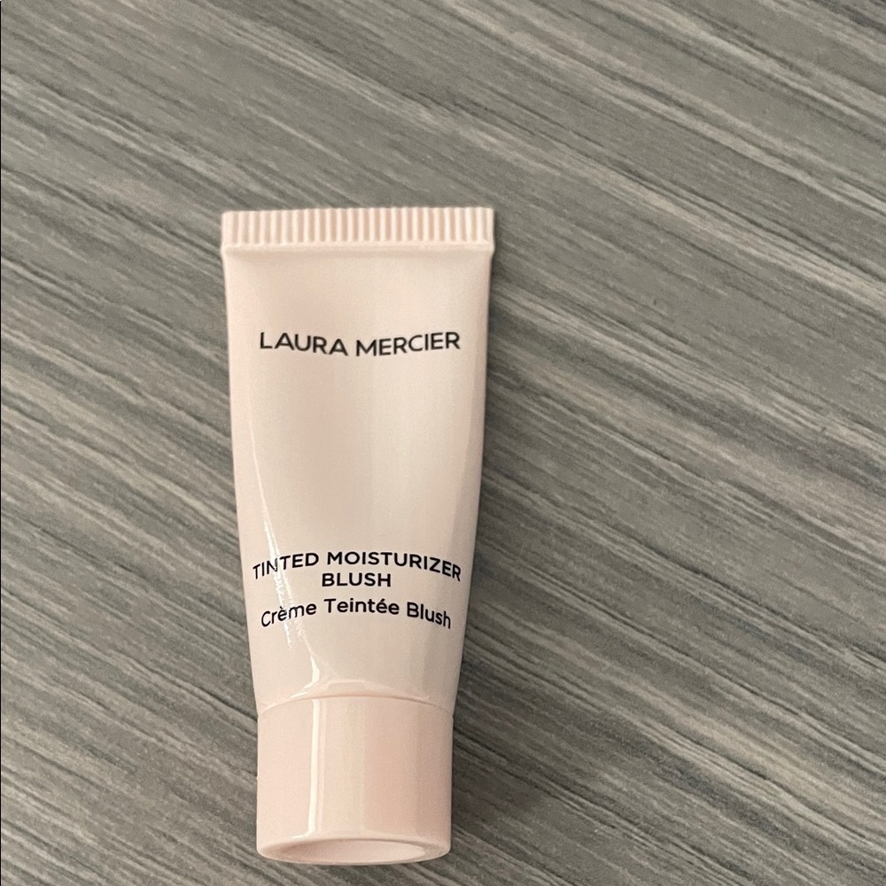 Laura Mercier Tinted Moisturizer Blush in Provence